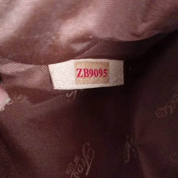 Fossil Rich Brown Leather Shoulder Bag - Picture 11 of 16